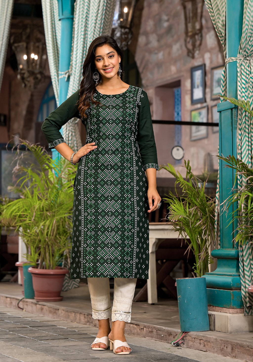 Juniper Women's Green Ethnic Motif Printed Round NeckRayon Kurta With Straight Hemline