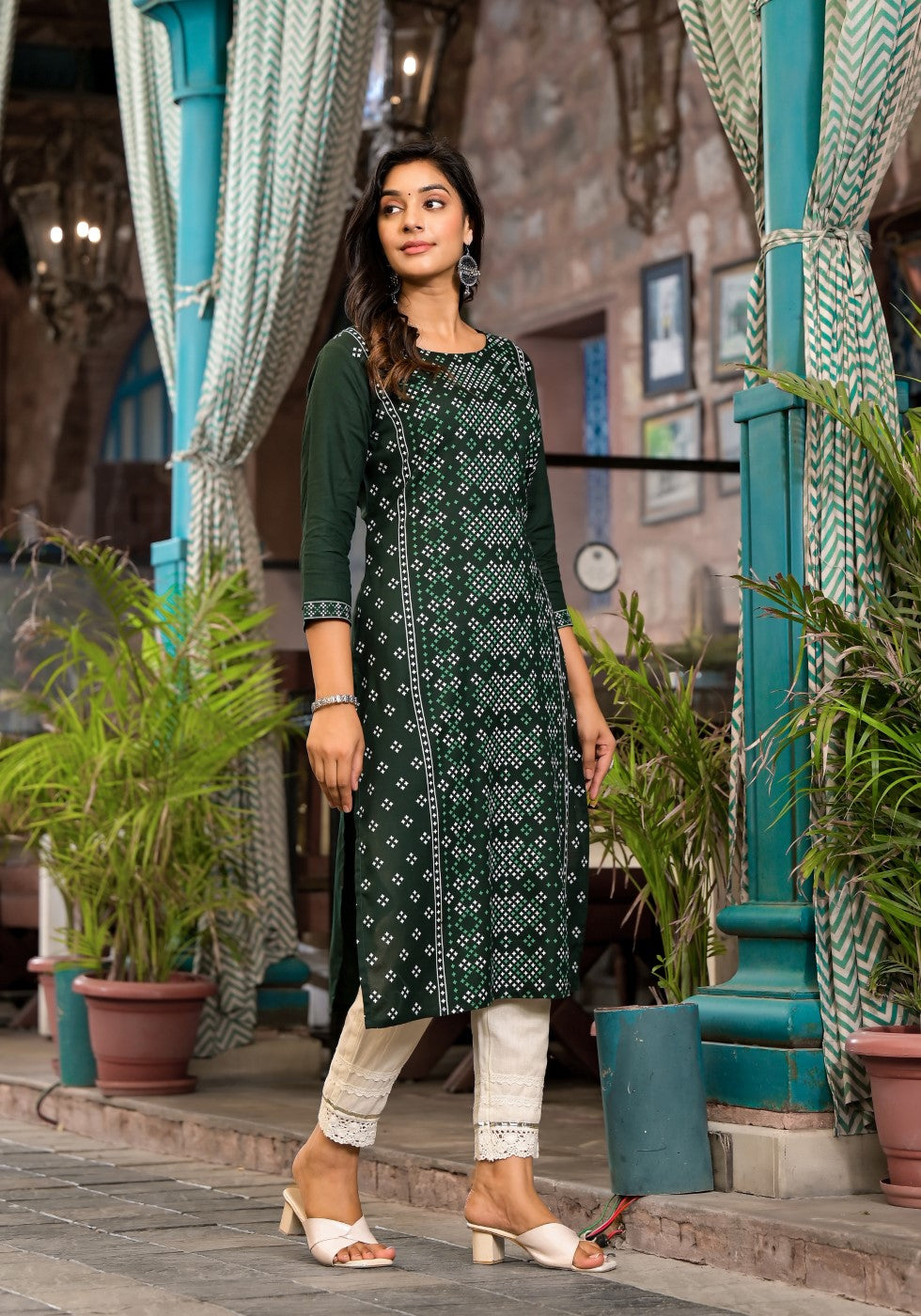 Juniper Women's Green Ethnic Motif Printed Round NeckRayon Kurta With Straight Hemline