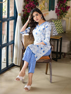 Juniper Women's Blue Floral Printed Cotton Kurta & Pant Set With Lace