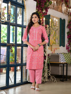 Juniper Women's Peach Floral Printed Cotton Kurta & Pant Set With Lace & Buttons