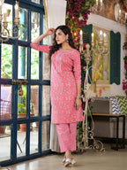 Juniper Women's Peach Floral Printed Cotton Kurta & Pant Set With Lace & Buttons