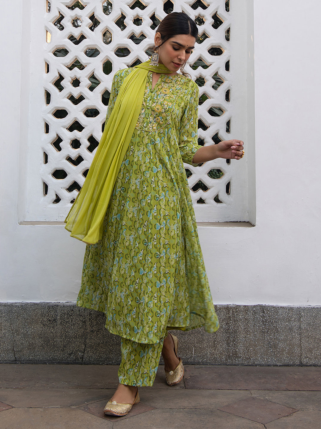 Janasya Light Georgette Yoke Embroidery Anarkali Kurta Set - Distacart