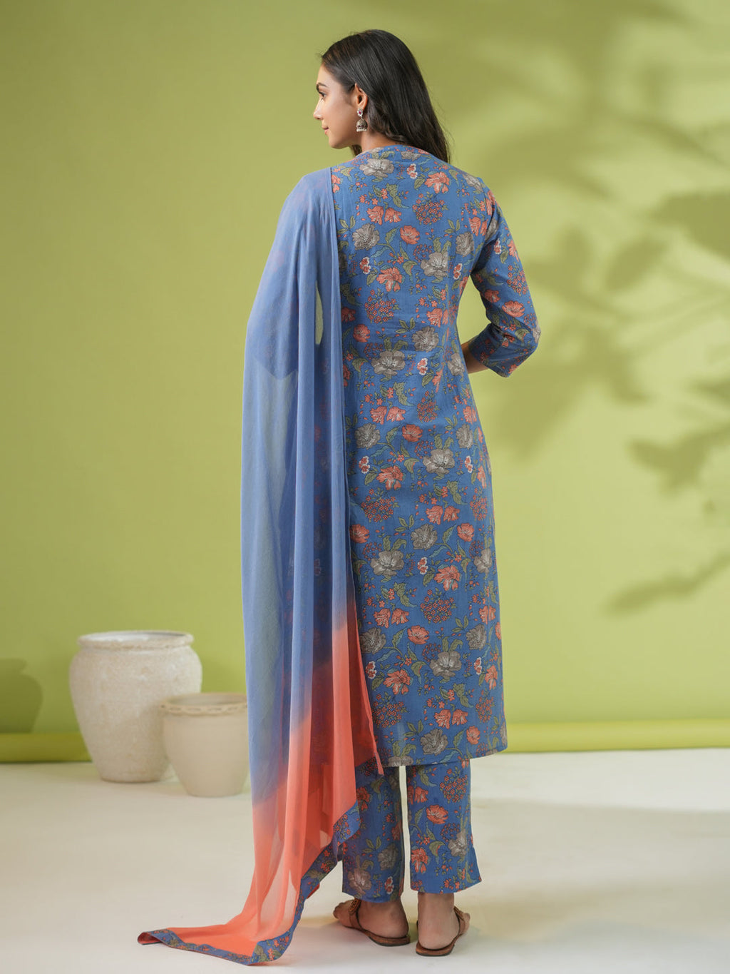 Janasya Straight Cambric Blue Floral Band Collar Kurta Set