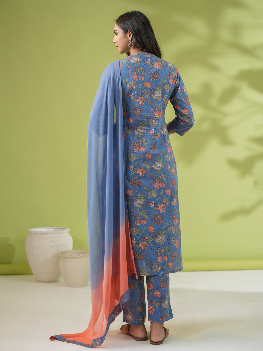 Janasya Straight Cambric Blue Floral Band Collar Kurta Set