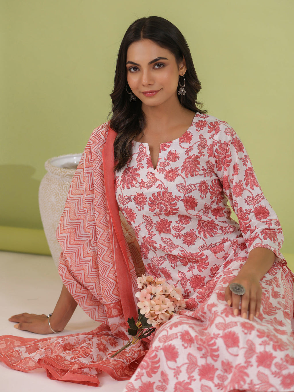 Janasya White Cambric Floral Set