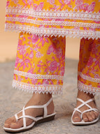 Janasya Straight Cambric Orange Floral Band Collar Kurta & Bottom