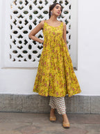 Janasya Bright Cotton Floral Gathered Kurta Set - Distacart