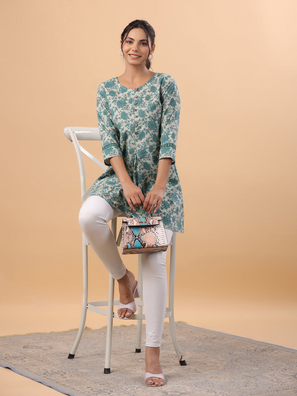 Janasya A-Line Cambric Sage Floral Round Neck Tunic