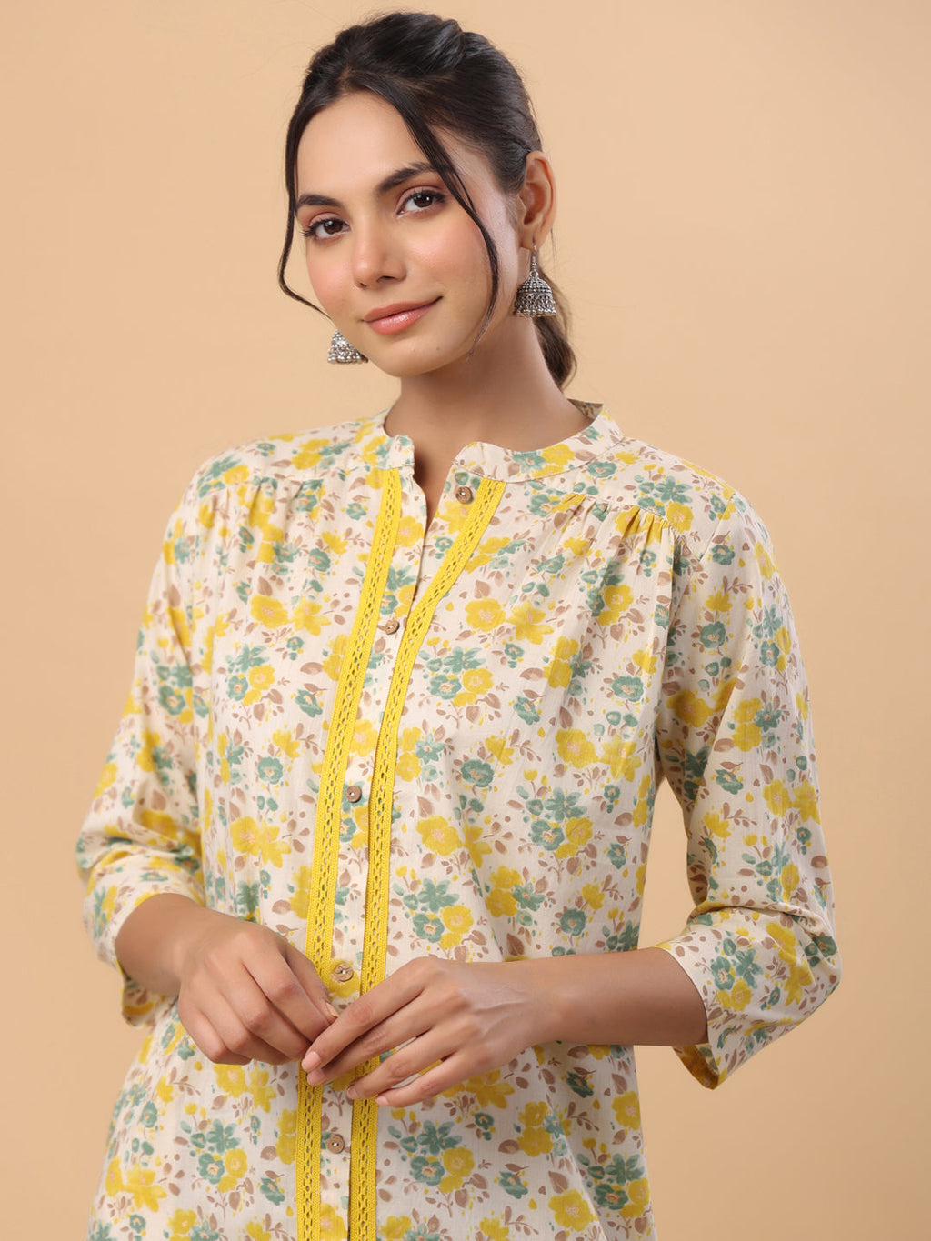 Janasya A-Line Cambric Beige Floral Band Collar Tunic
