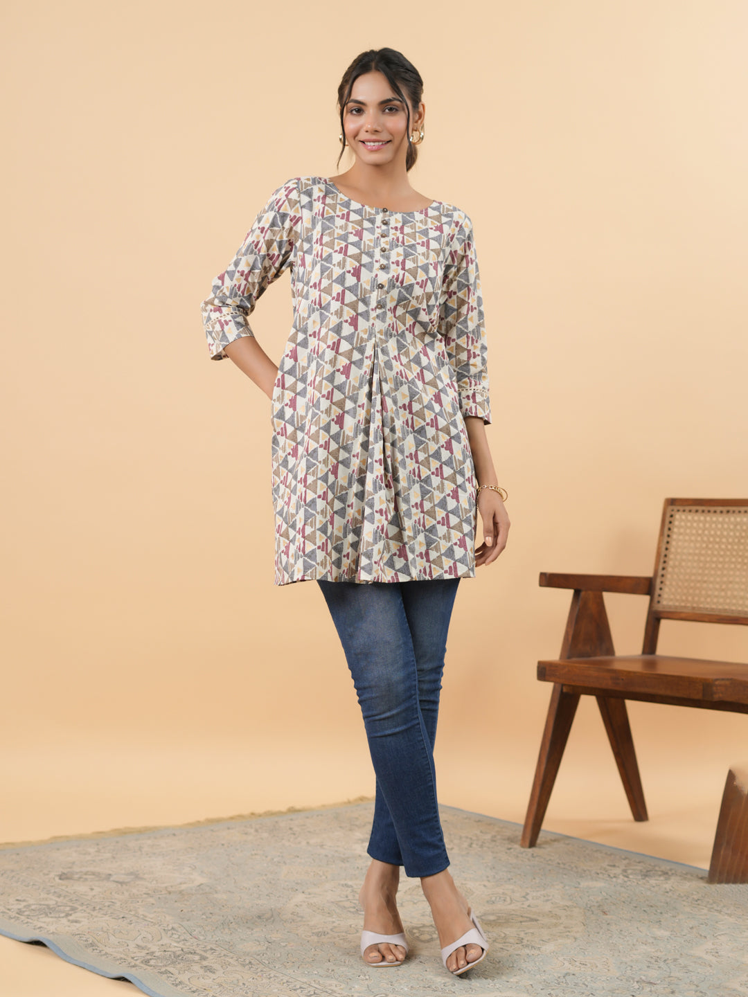 Janasya Regular Cambric Off White Gemometric Round Neck Tunic