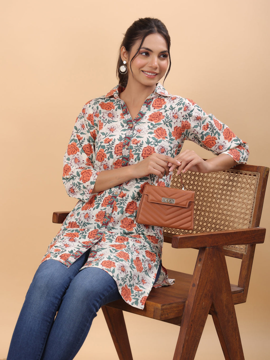 Janasya Regular Cambric Cream Floral Collar Tunic