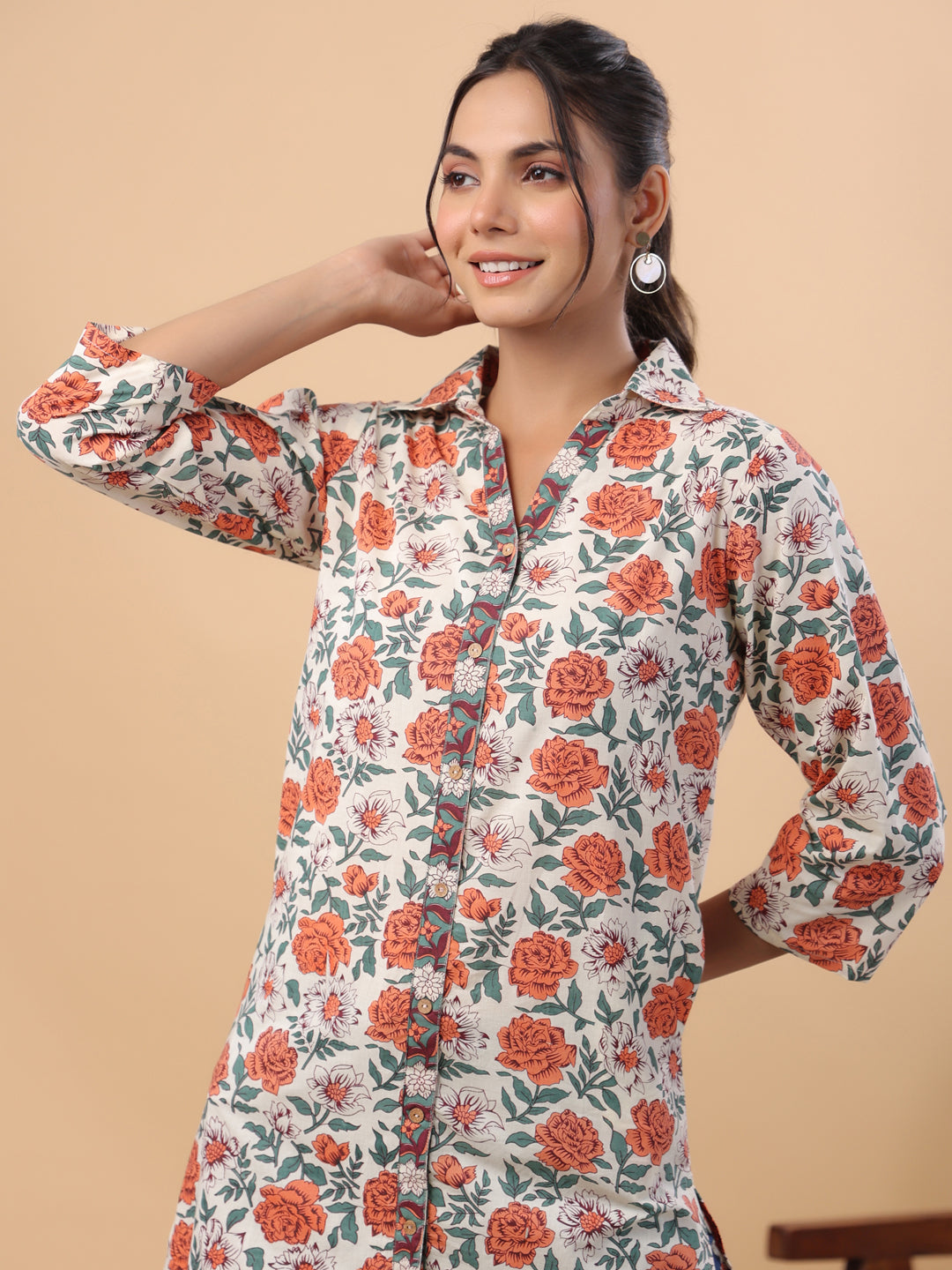 Janasya Regular Cambric Cream Floral Collar Tunic