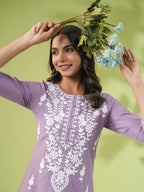 Janasya Straight Cambric Lavender Embroidered Round Neck Tunic
