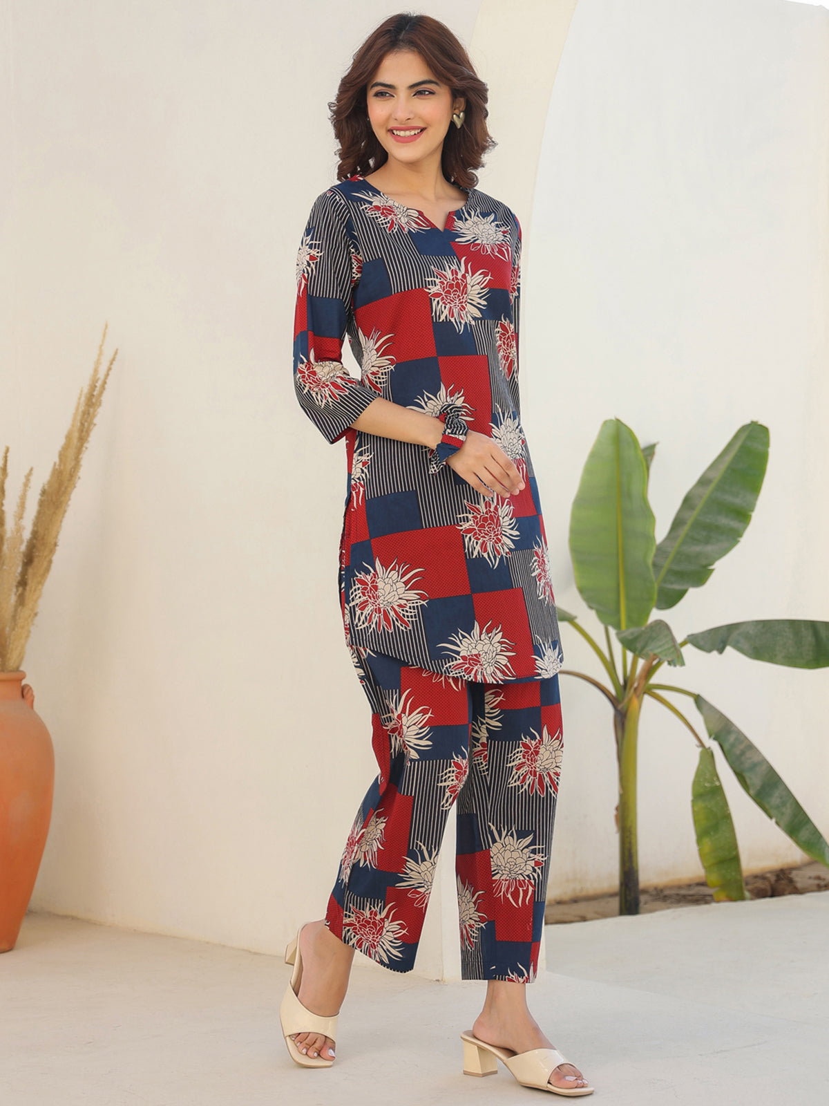 Janasya Dark Cotton Geometric Straight Top & Bottom Set - Distacart