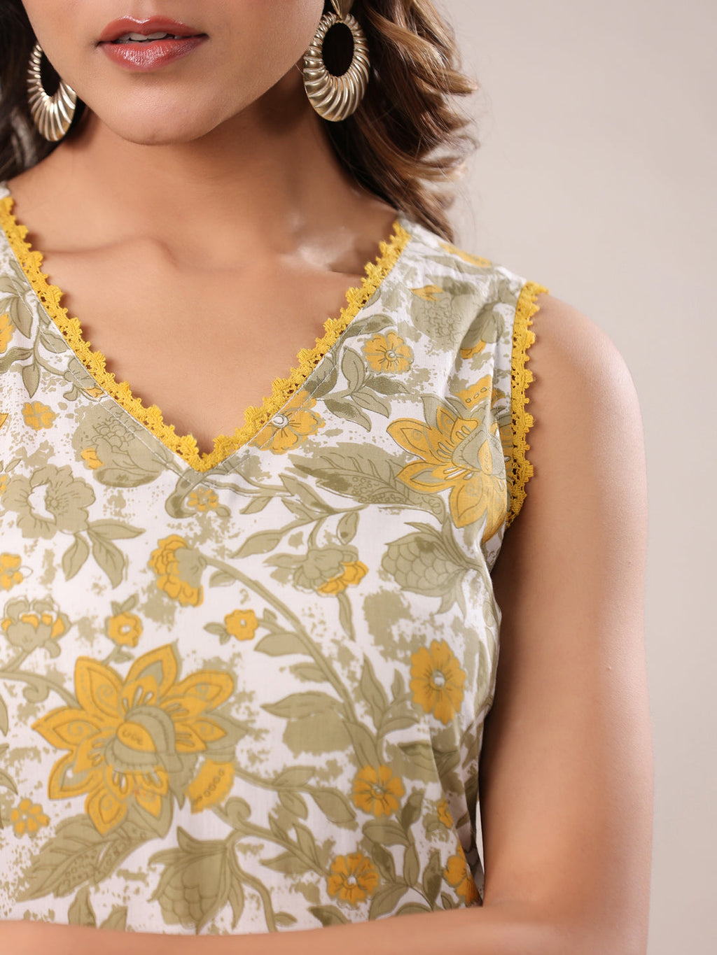 Janasya Light Cotton Floral Straight Kurta Set - Distacart