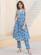 Janasya Dark Cotton Floral A-Line Kurta Set - Distacart