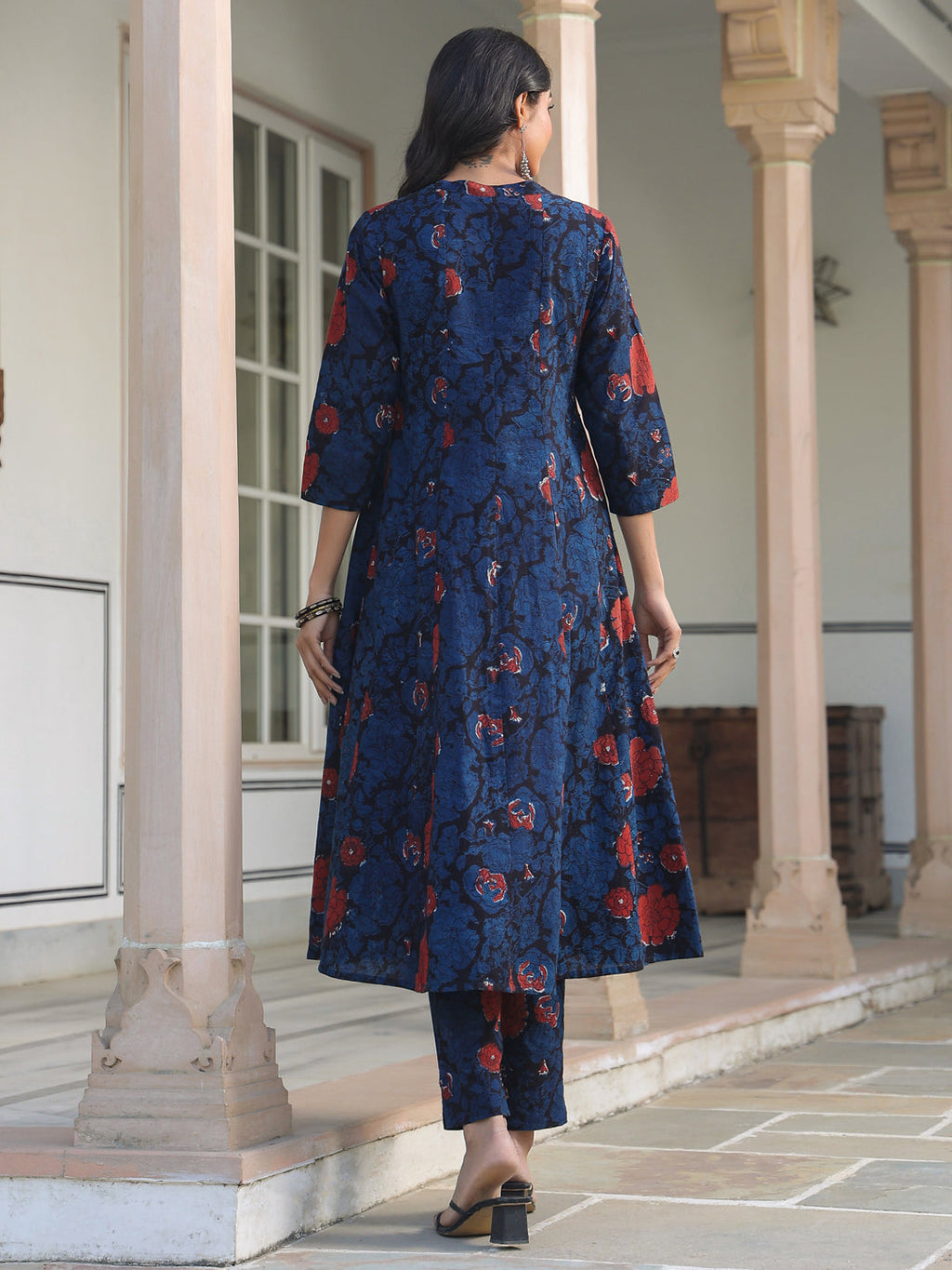 Janasya Dark Cotton Floral A-Line Kurta Set - Distacart