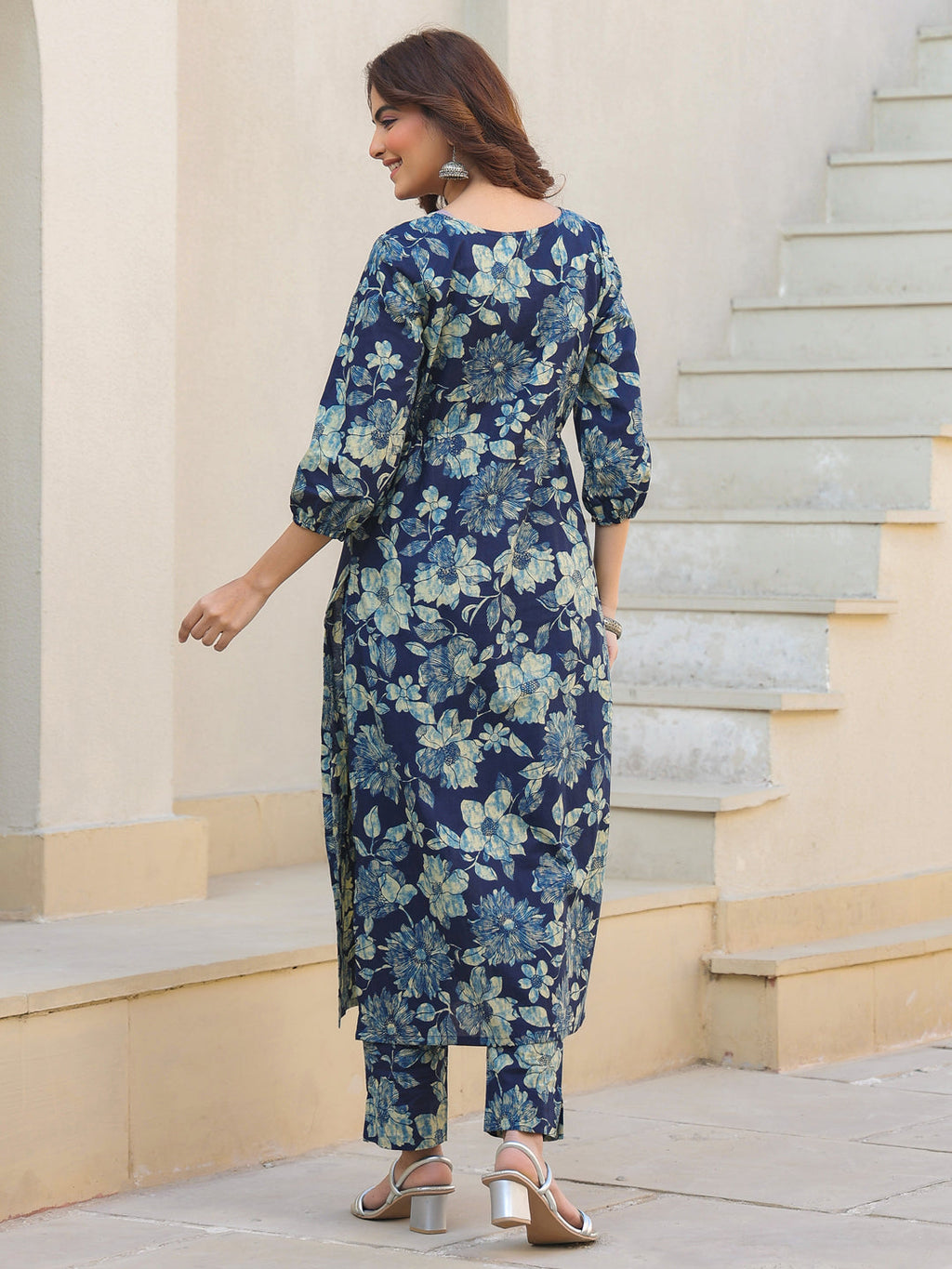 Janasya Dark Cotton Floral Straight Kurta Set - Distacart