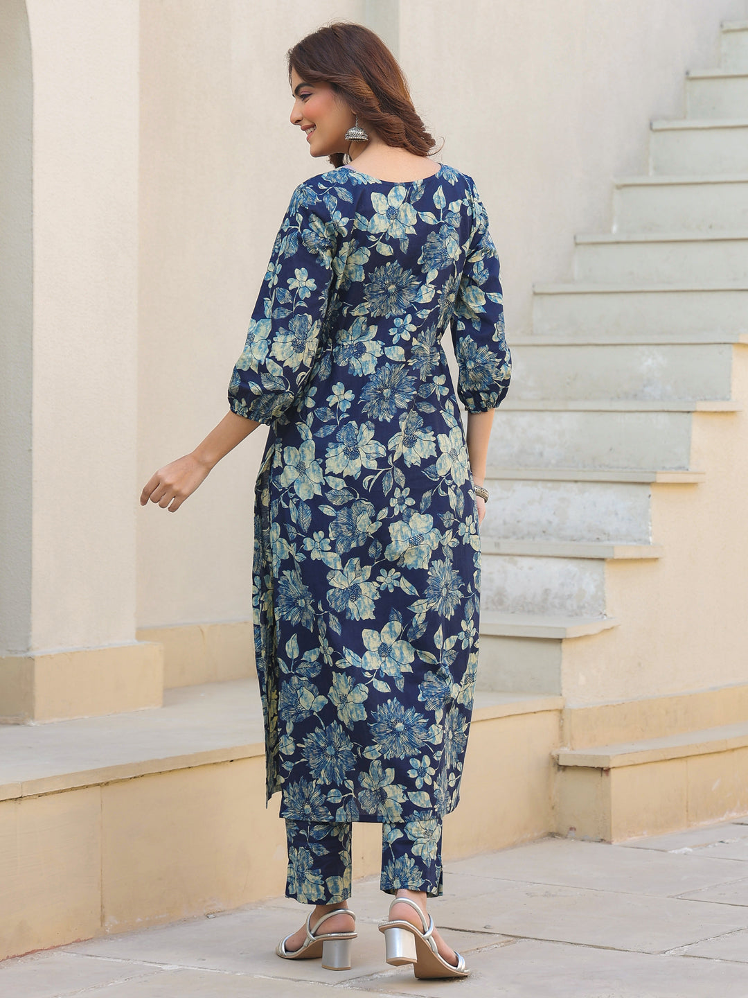 Janasya Dark Cotton Floral Straight Kurta Set - Distacart