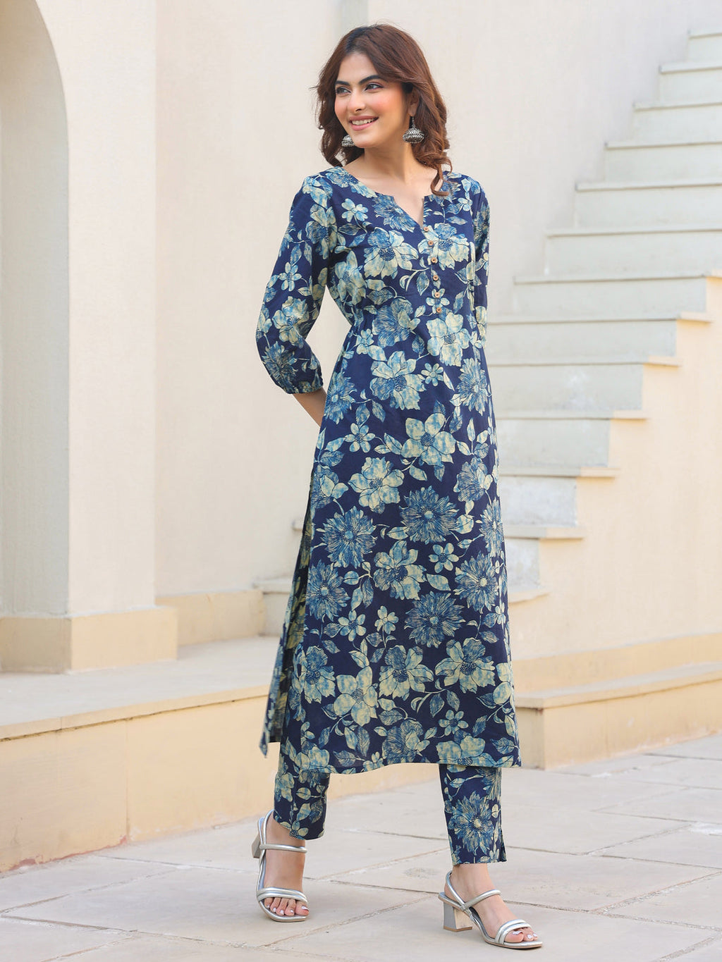 Janasya Dark Cotton Floral Straight Kurta Set - Distacart