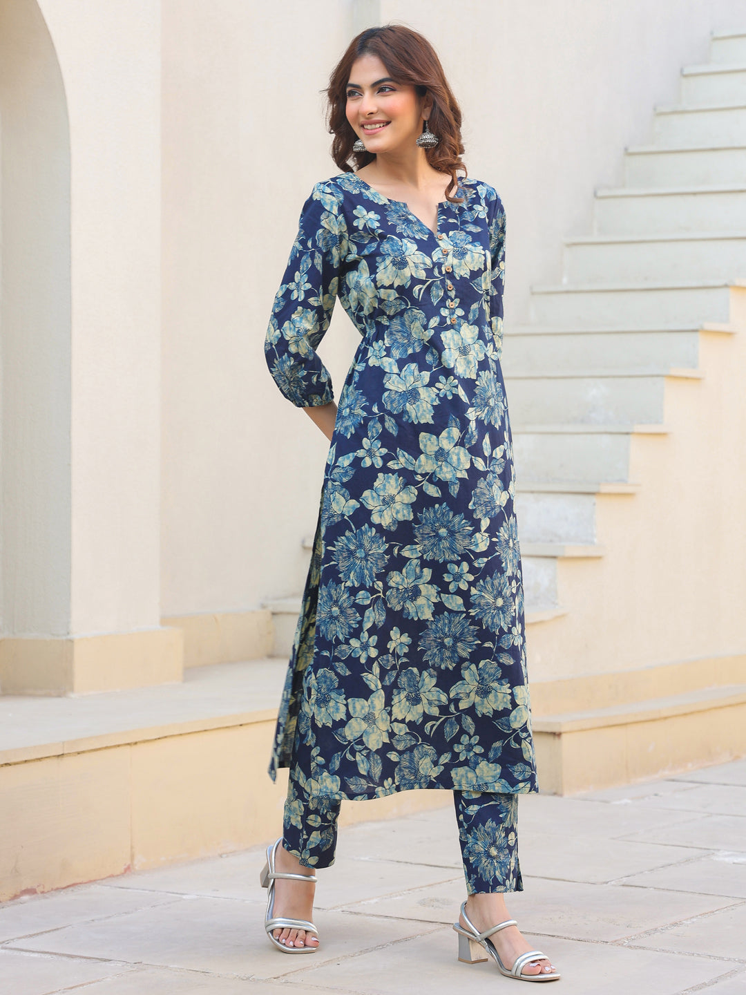 Janasya Dark Cotton Floral Straight Kurta Set - Distacart
