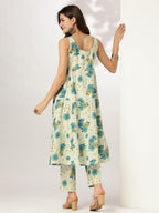 Janasya Light Cotton Floral Tiered Kurta Set