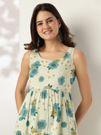 Janasya Light Cotton Floral Tiered Kurta Set