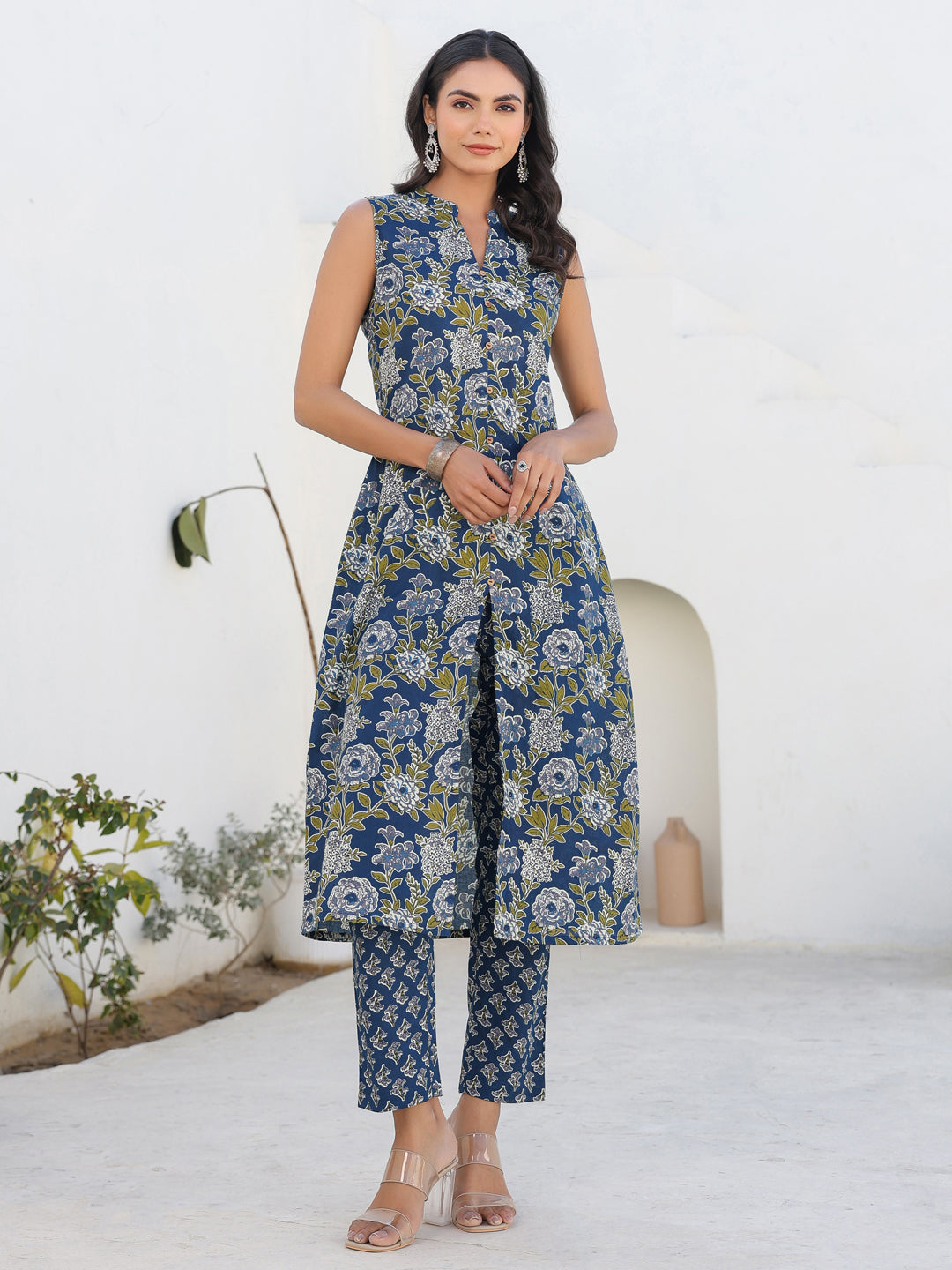 Janasya Dark Cotton Floral A-Line Kurta Set - Distacart