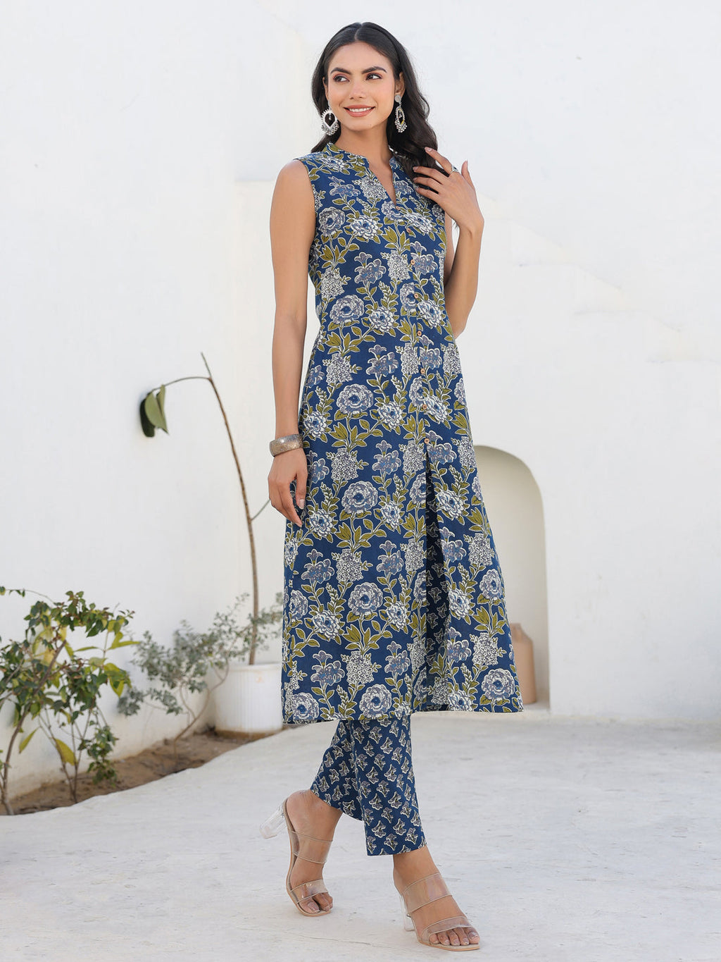Janasya Dark Cotton Floral A-Line Kurta Set - Distacart