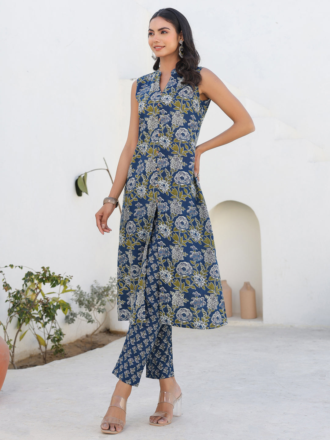 Janasya Dark Cotton Floral A-Line Kurta Set - Distacart