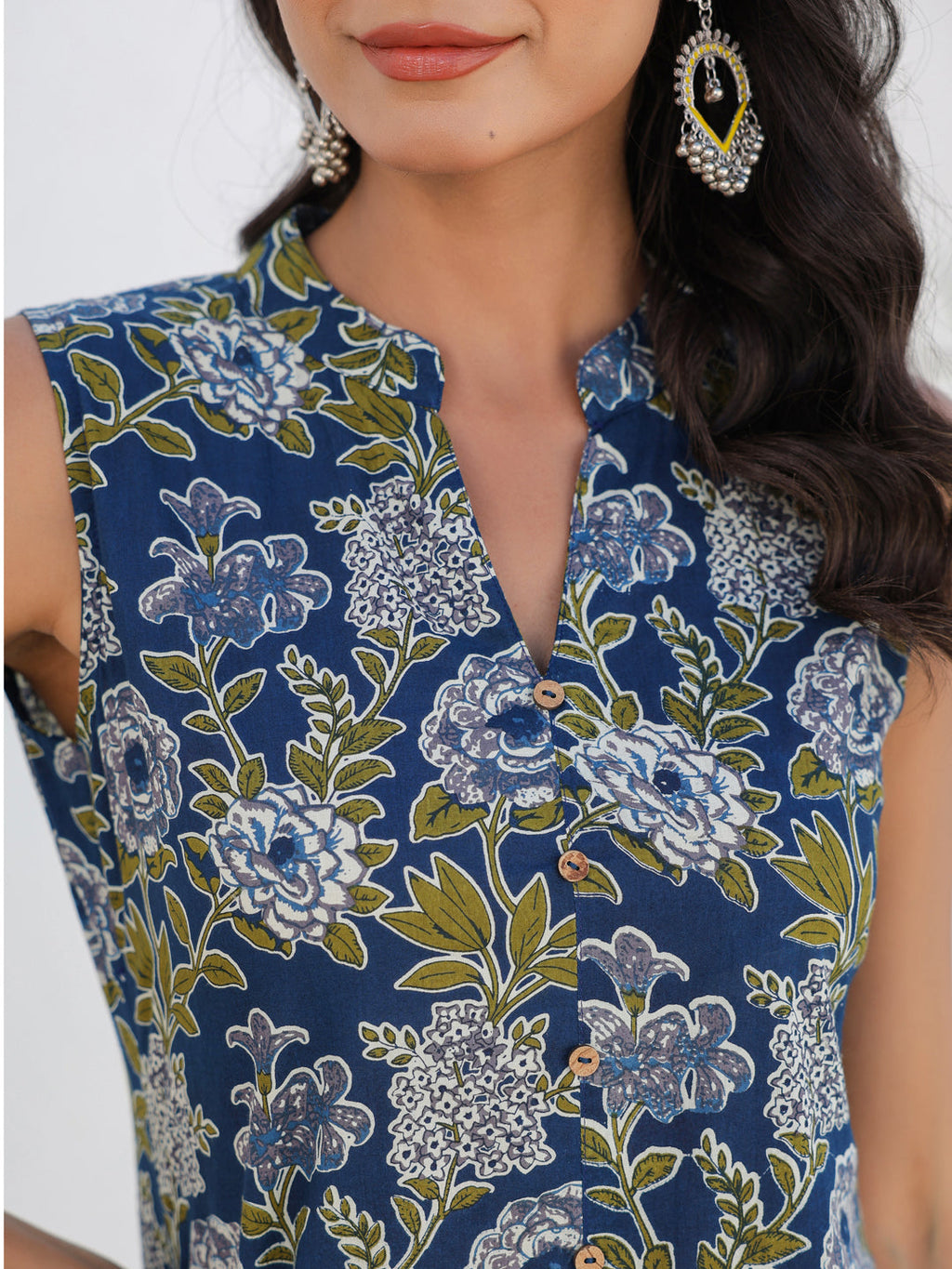 Janasya Dark Cotton Floral A-Line Kurta Set - Distacart