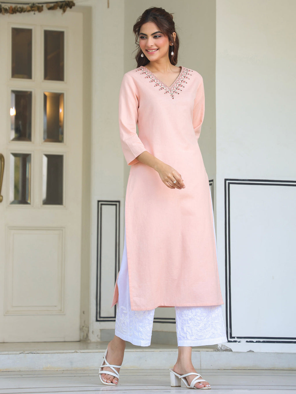 Janasya Light Cotton Yoke Embroidery Straight Kurta