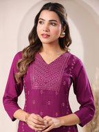 Janasya Dark Rayon Embroidered Straight Kurta - Distacart