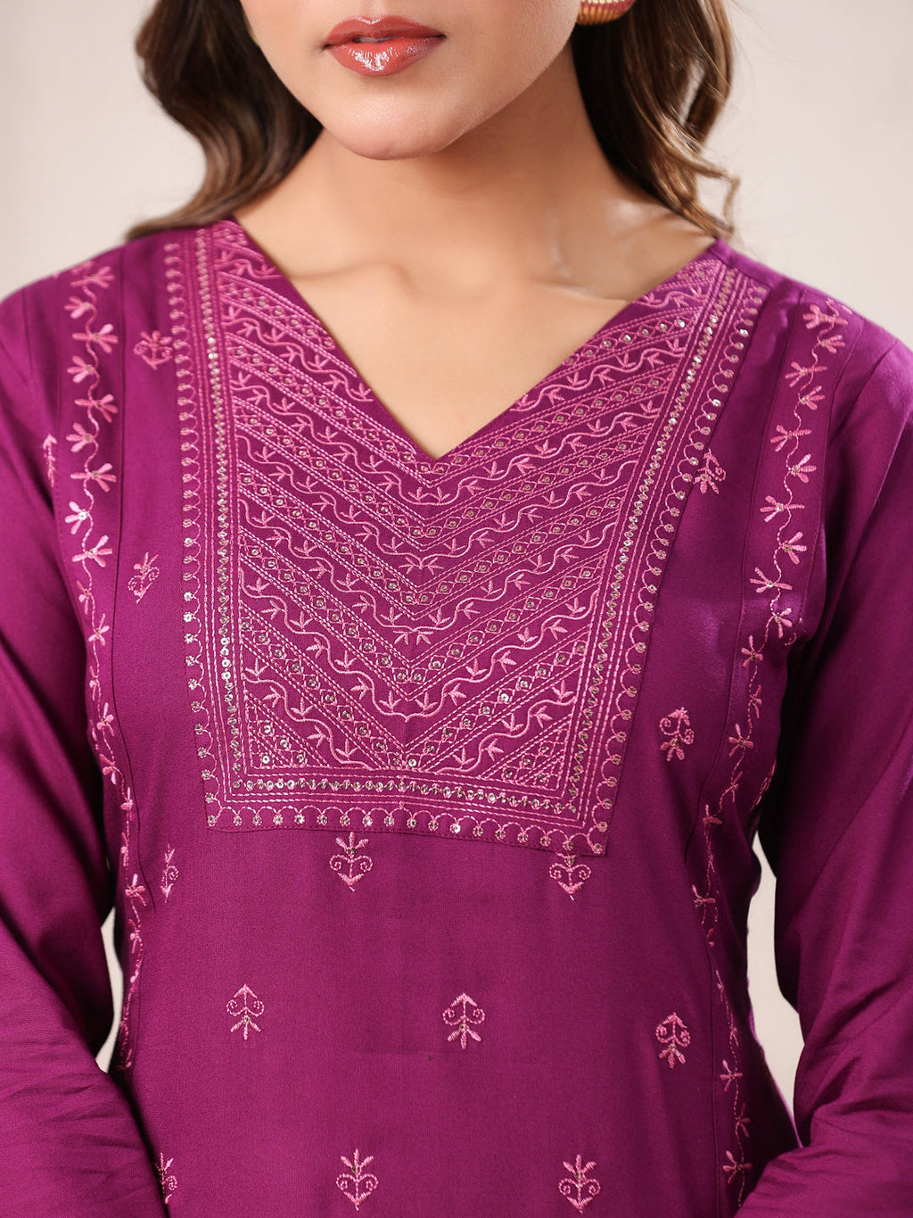 Janasya Dark Rayon Embroidered Straight Kurta - Distacart