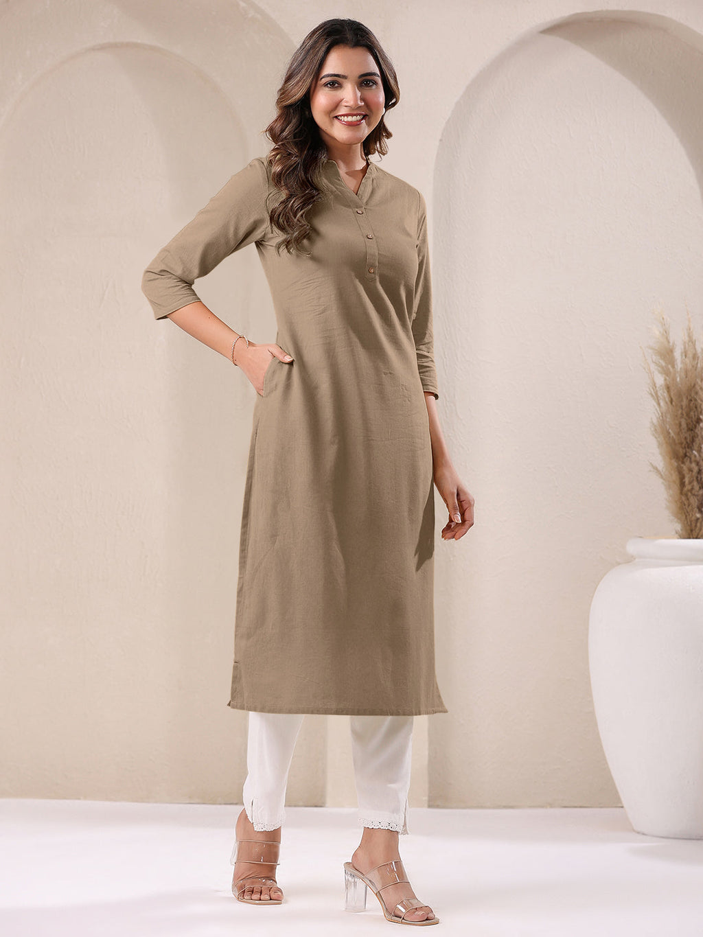 Janasya Light Cotton Solid Straight Kurta