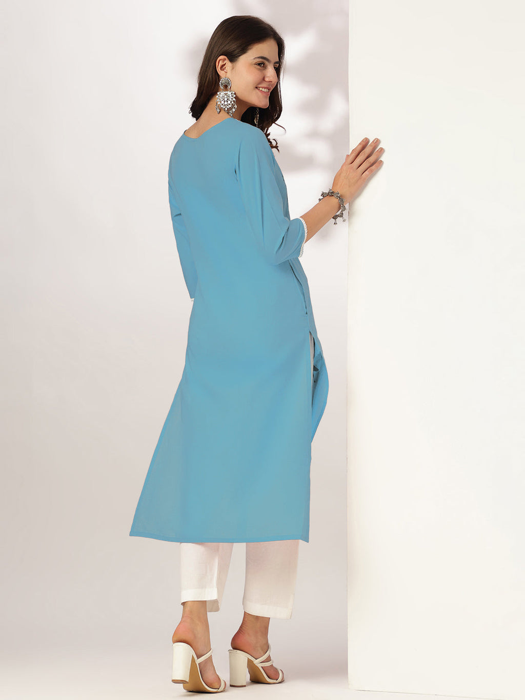 Janasya Light Cotton Yoke Embroidery Straight Kurta - Distacart