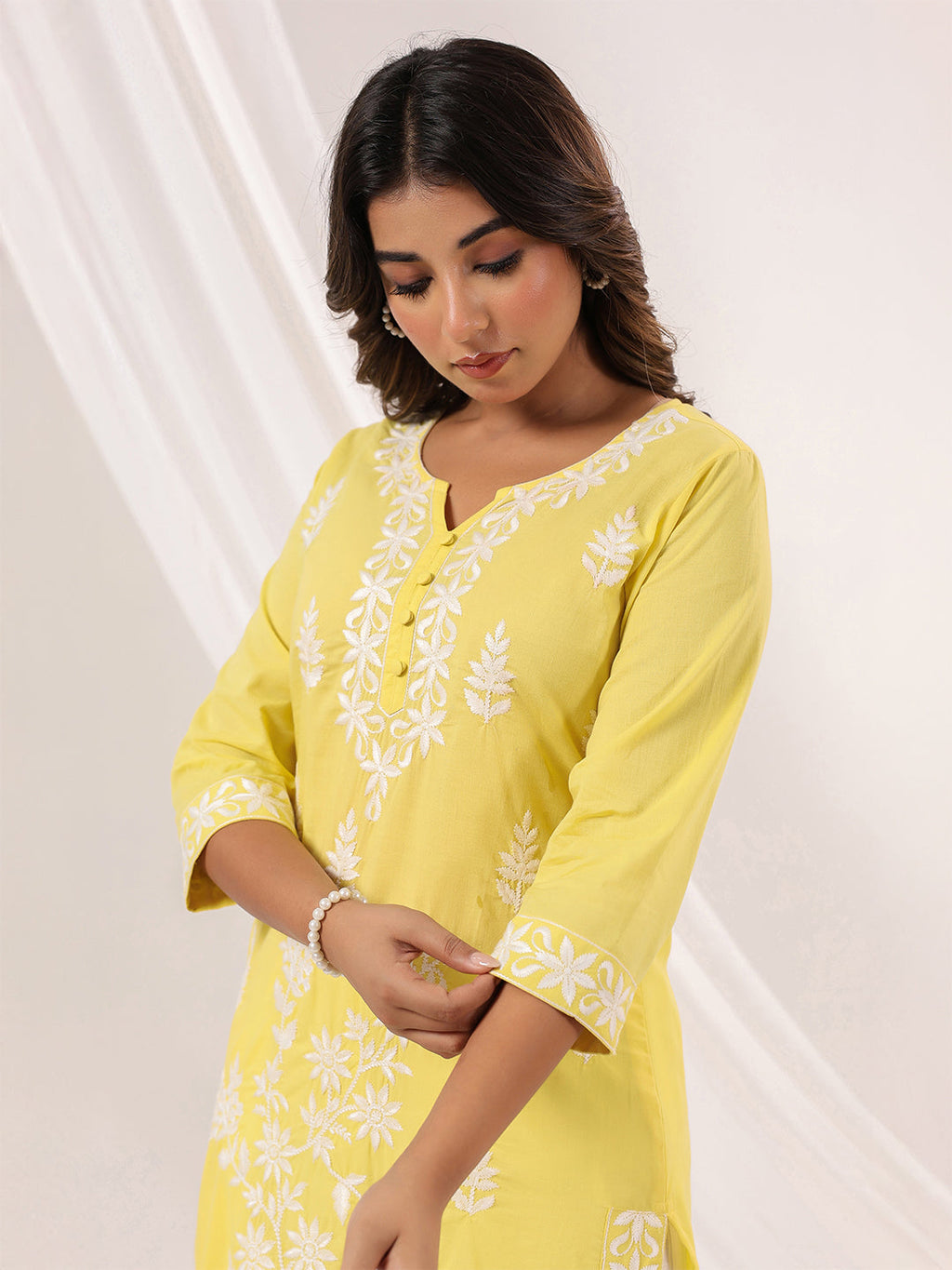 Janasya Light Cotton Embroidered Straight Kurta - Distacart