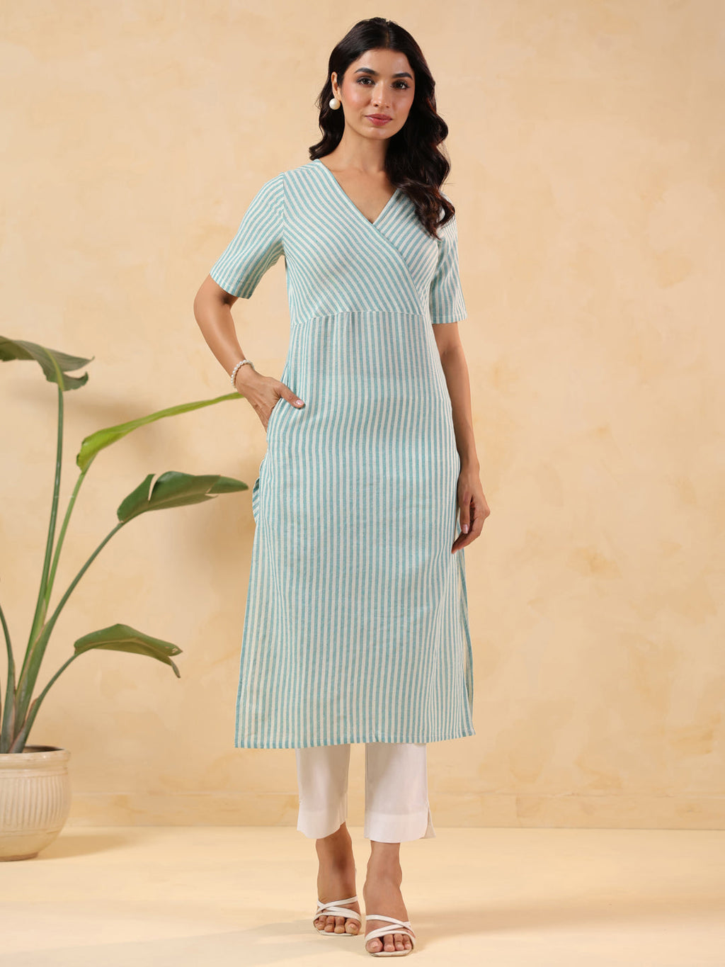 Janasya Light Cotton Striped Straight Kurta - Distacart