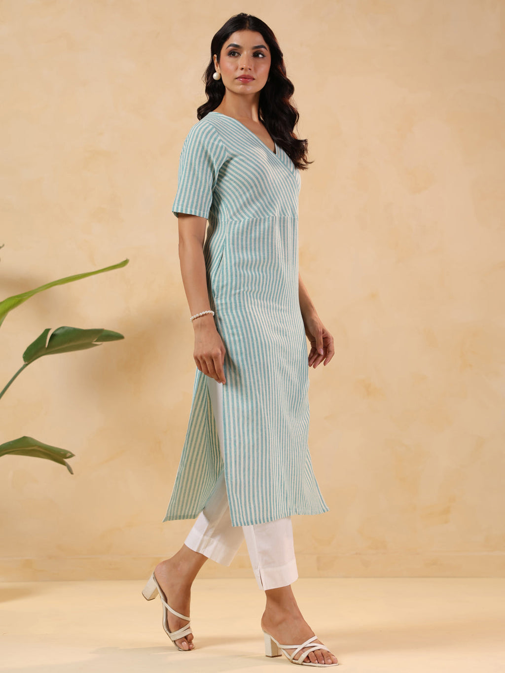 Janasya Light Cotton Striped Straight Kurta - Distacart