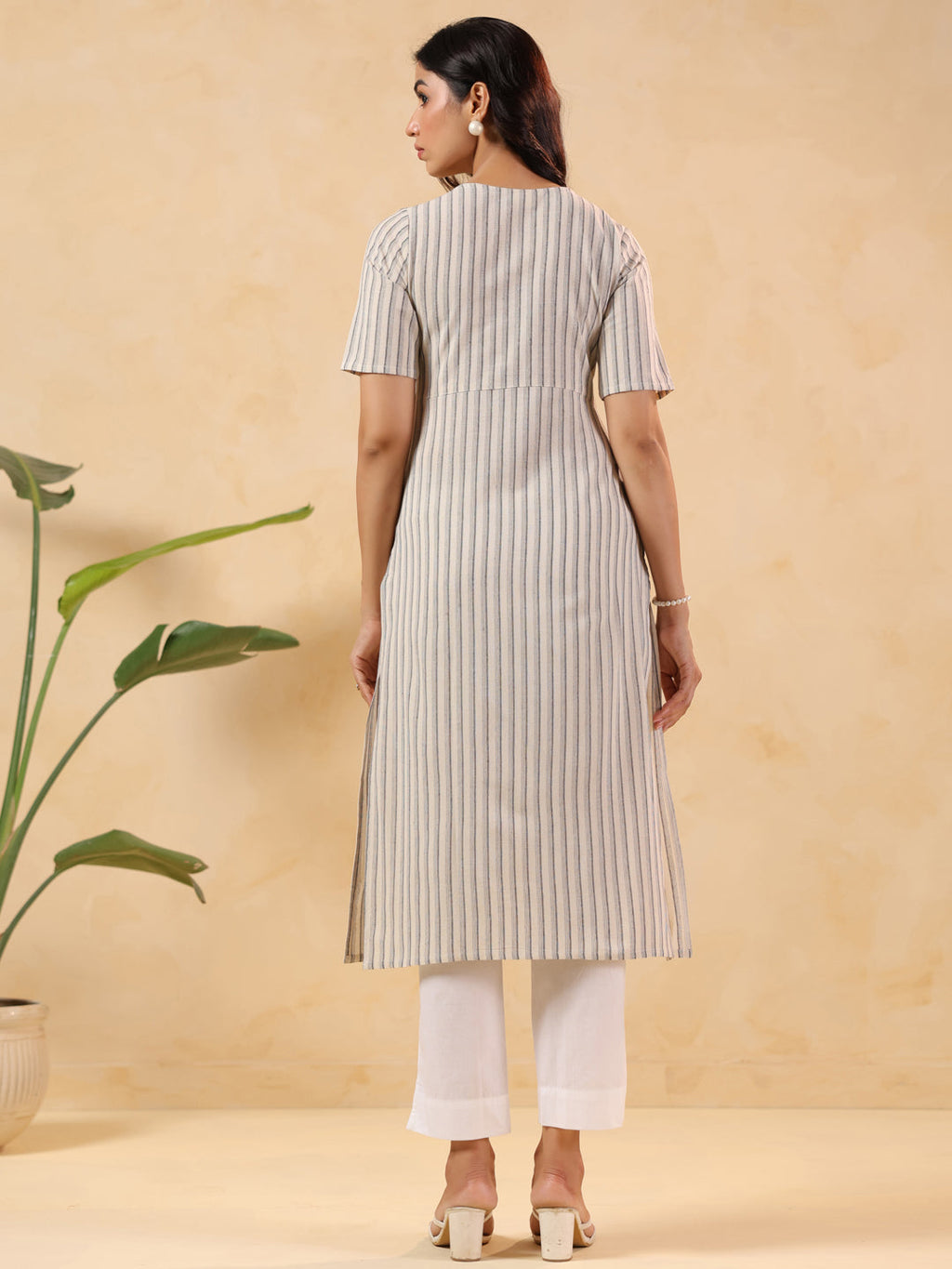 Janasya Light Cotton Striped Straight Kurta - Distacart