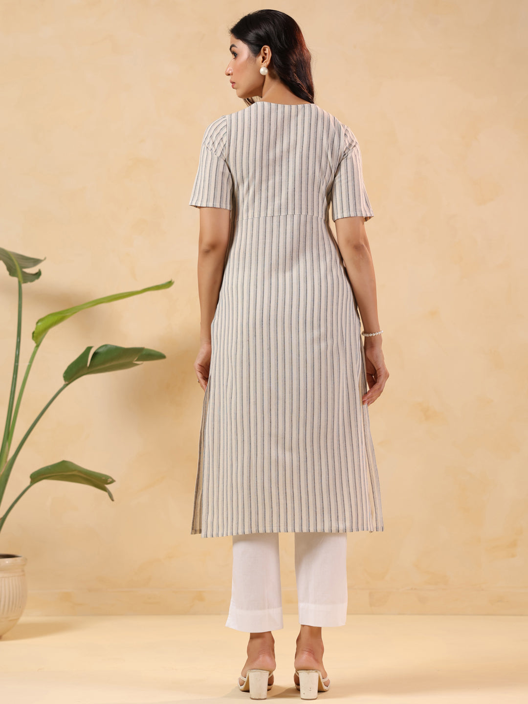 Janasya Light Cotton Striped Straight Kurta - Distacart