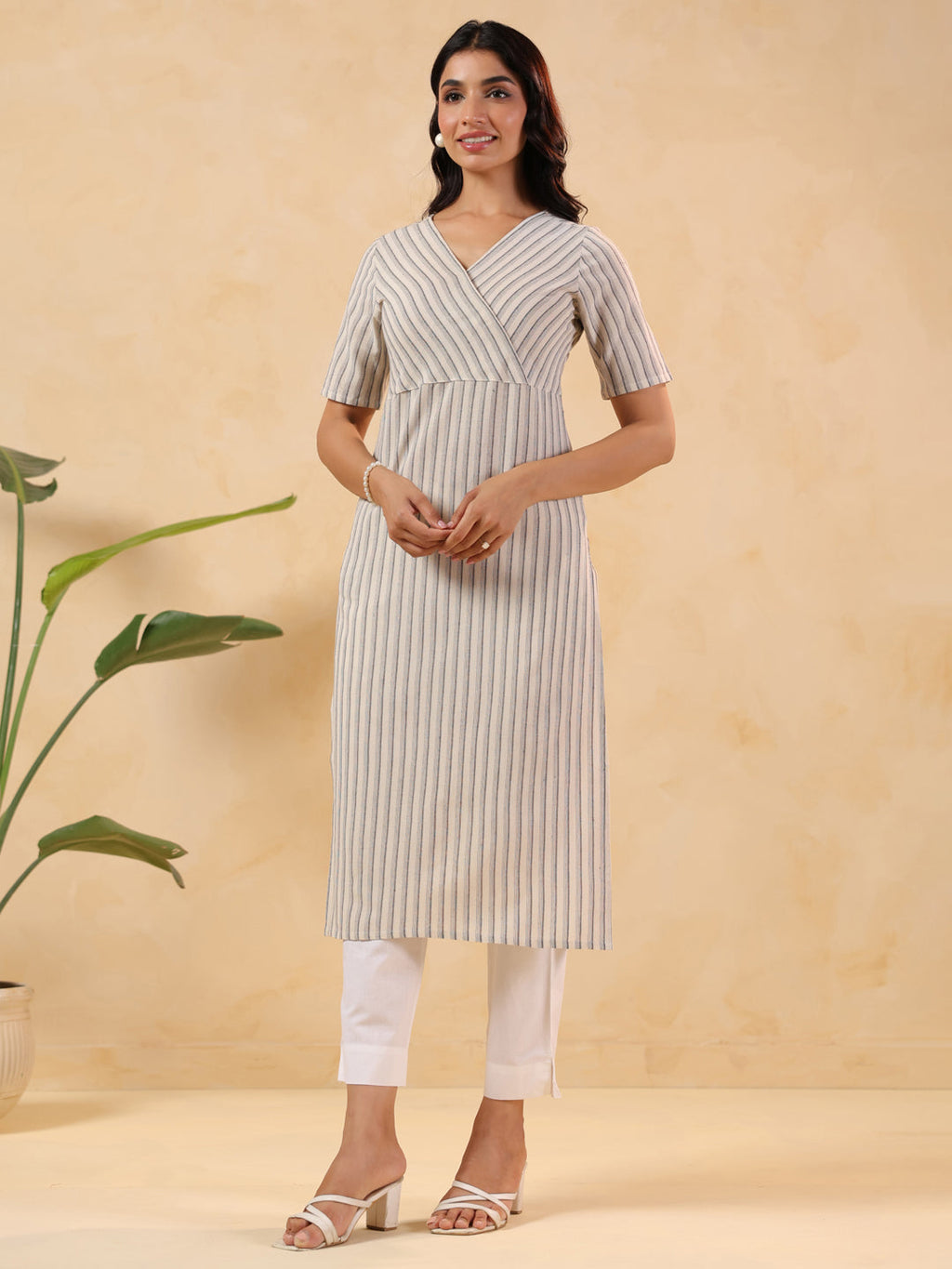 Janasya Light Cotton Striped Straight Kurta - Distacart