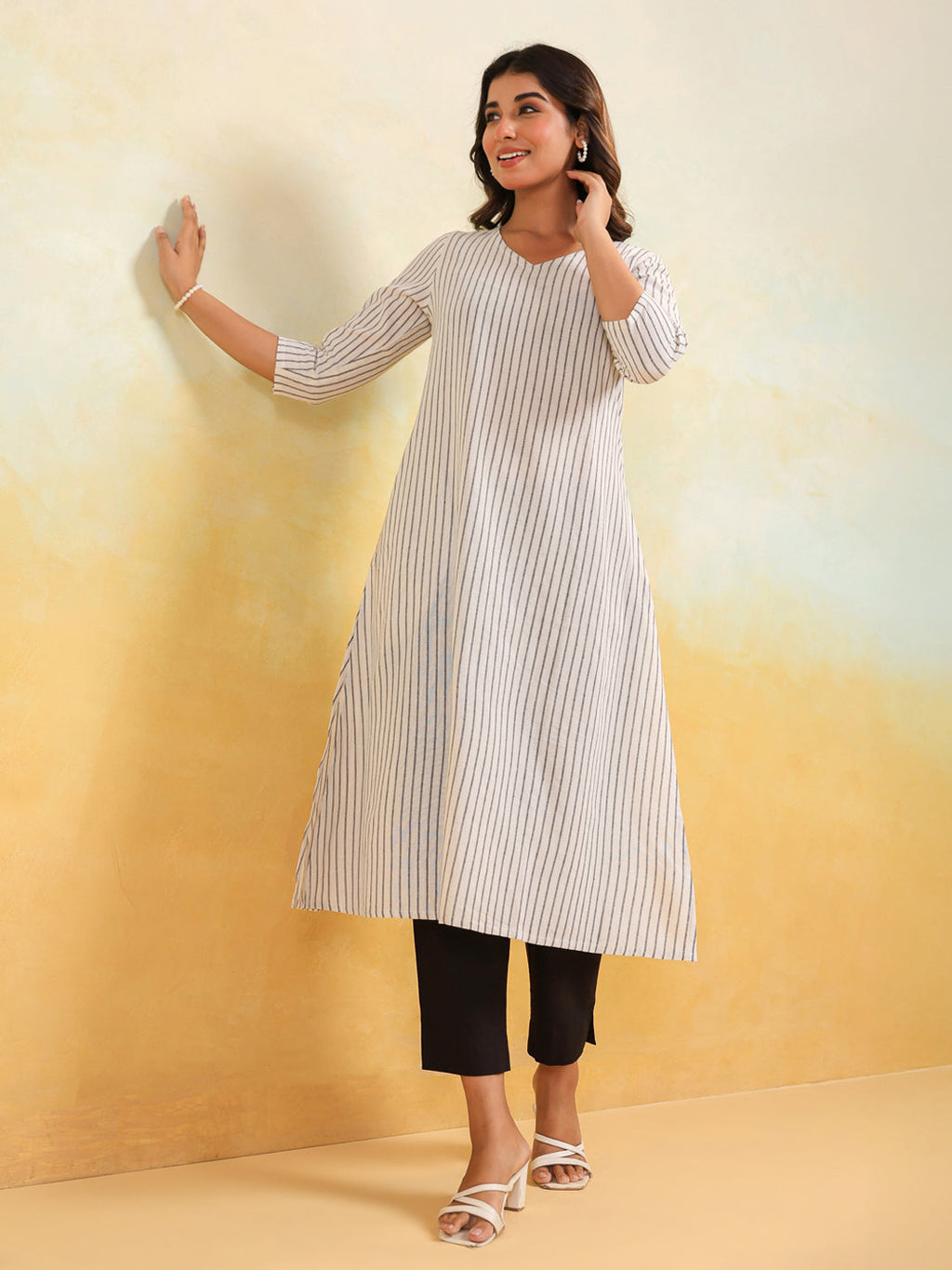 Janasya Light Cotton Striped Straight Kurta - Distacart