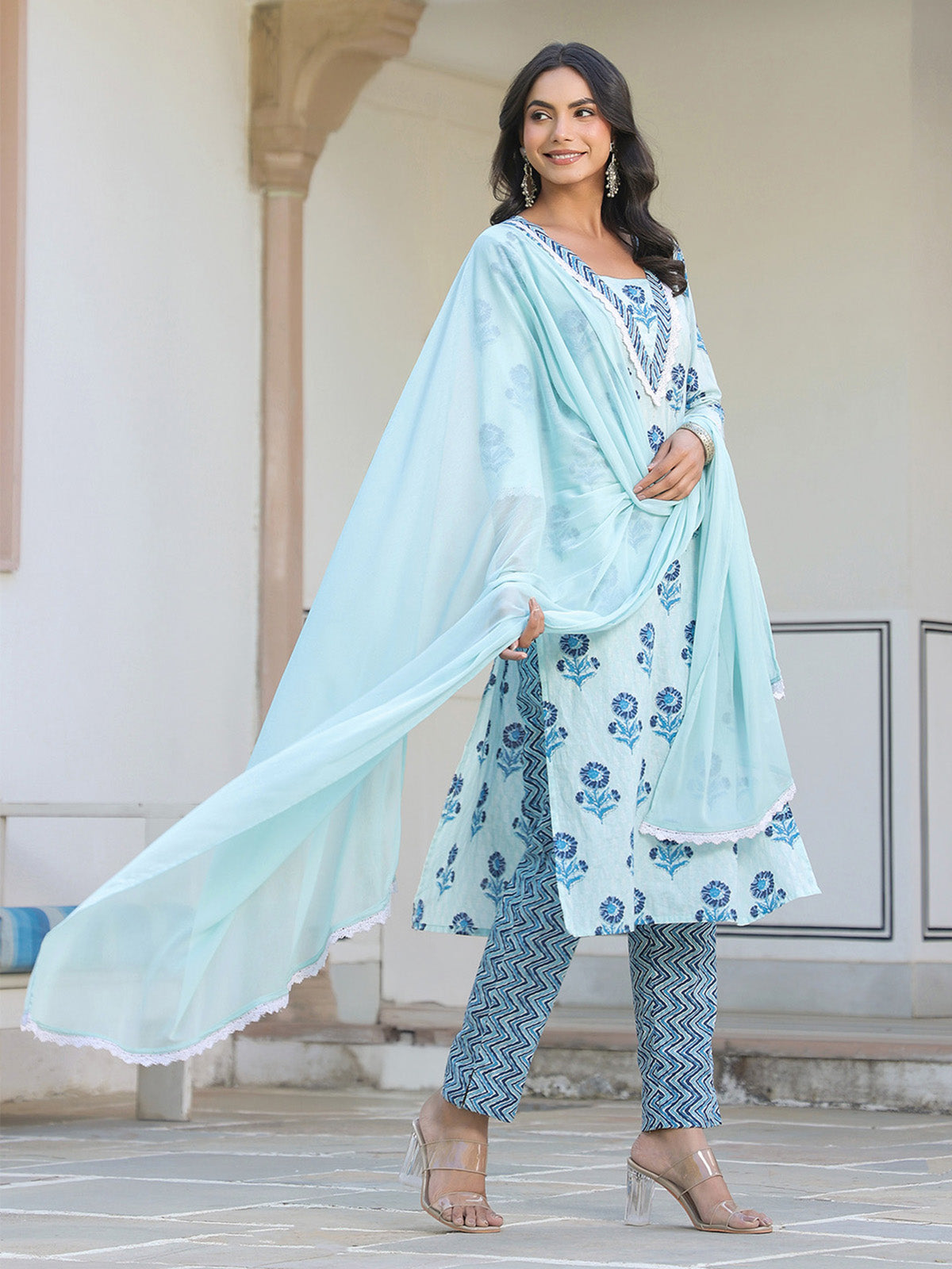 Janasya Light Cotton Floral Straight Kurta Set