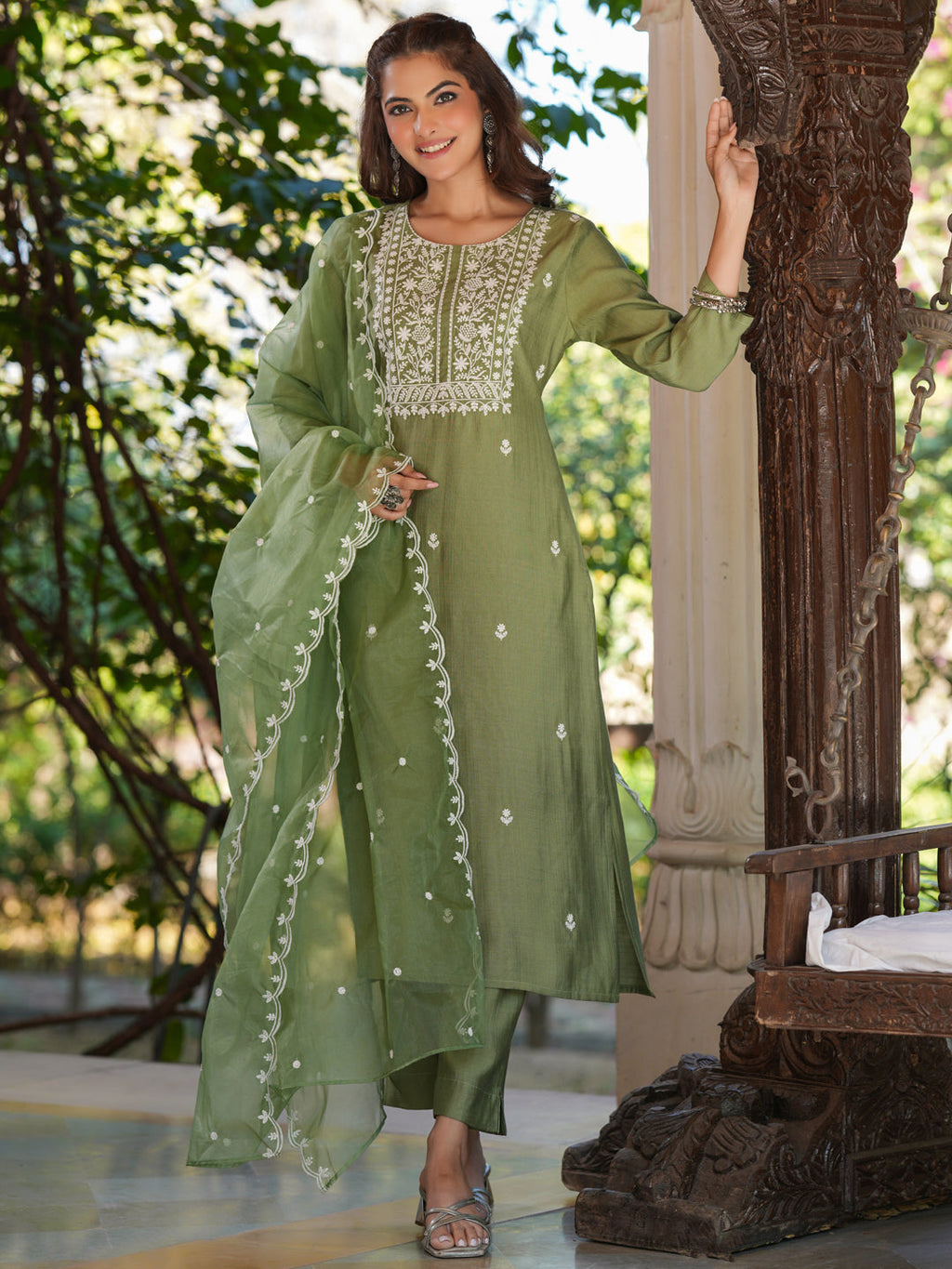 Janasya Dark Silk Blend Embroidered Straight Kurta Set - Distacart