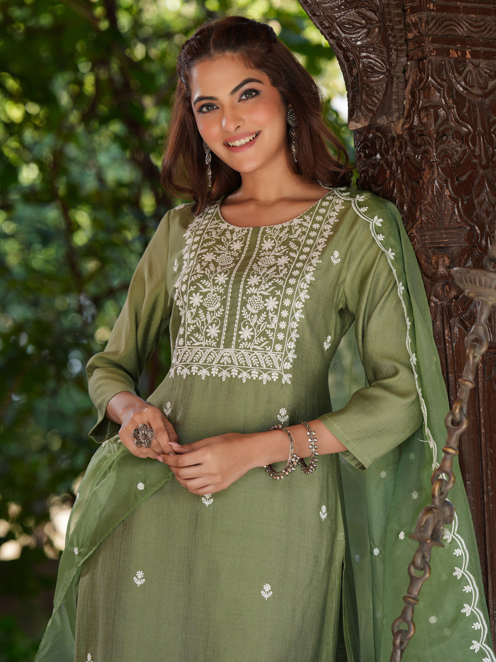 Janasya Dark Silk Blend Embroidered Straight Kurta Set - Distacart