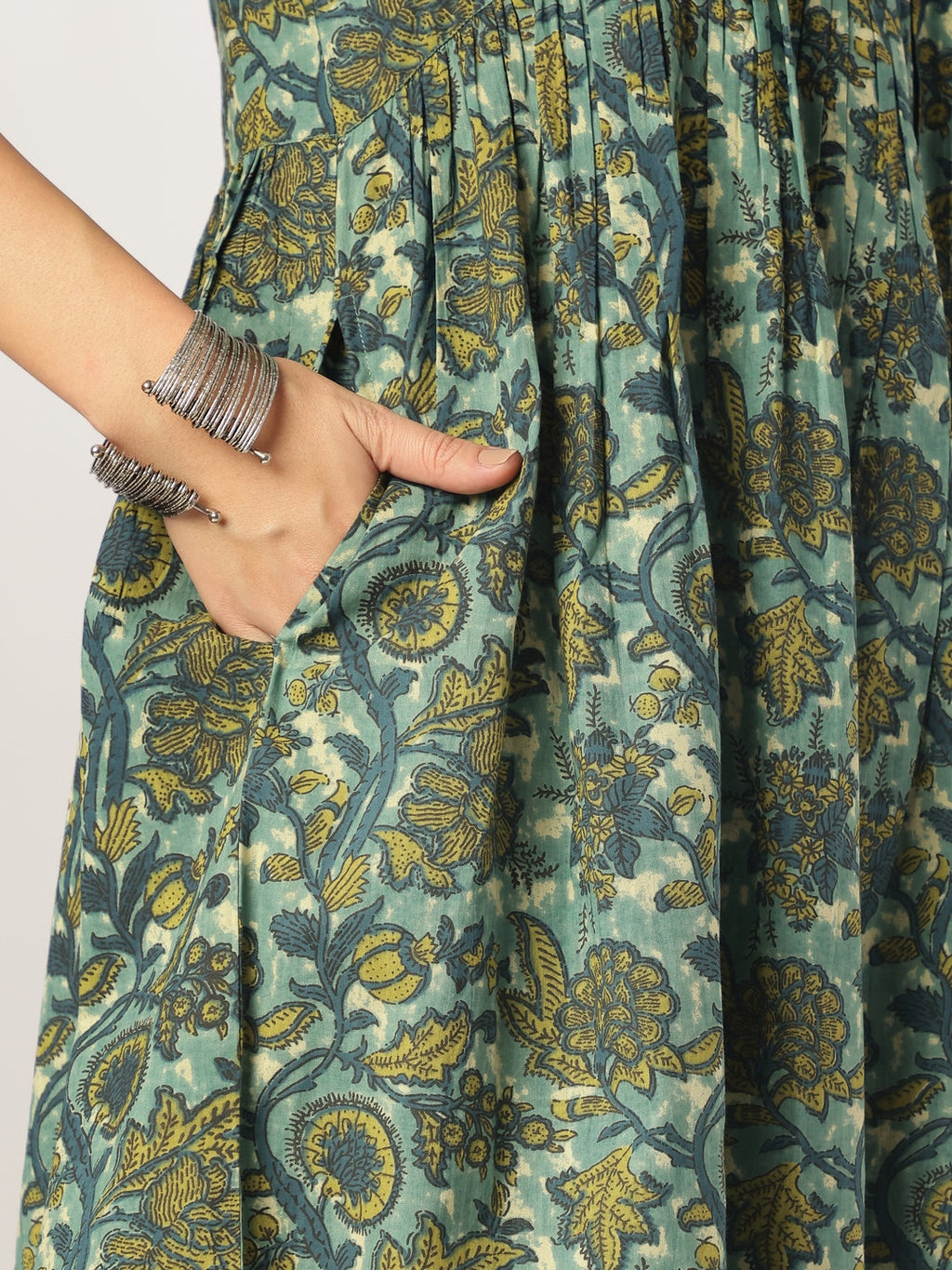 Janasya Dark Cotton Floral A-Line Kurta Set