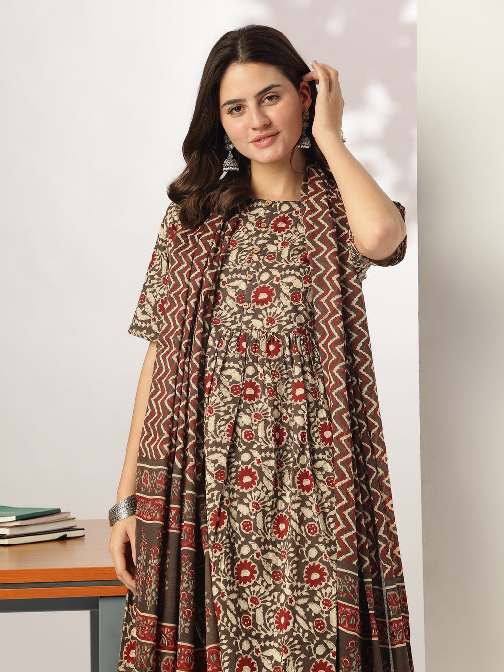 Janasya Dark Cotton Floral A-Line Kurta Set - Distacart