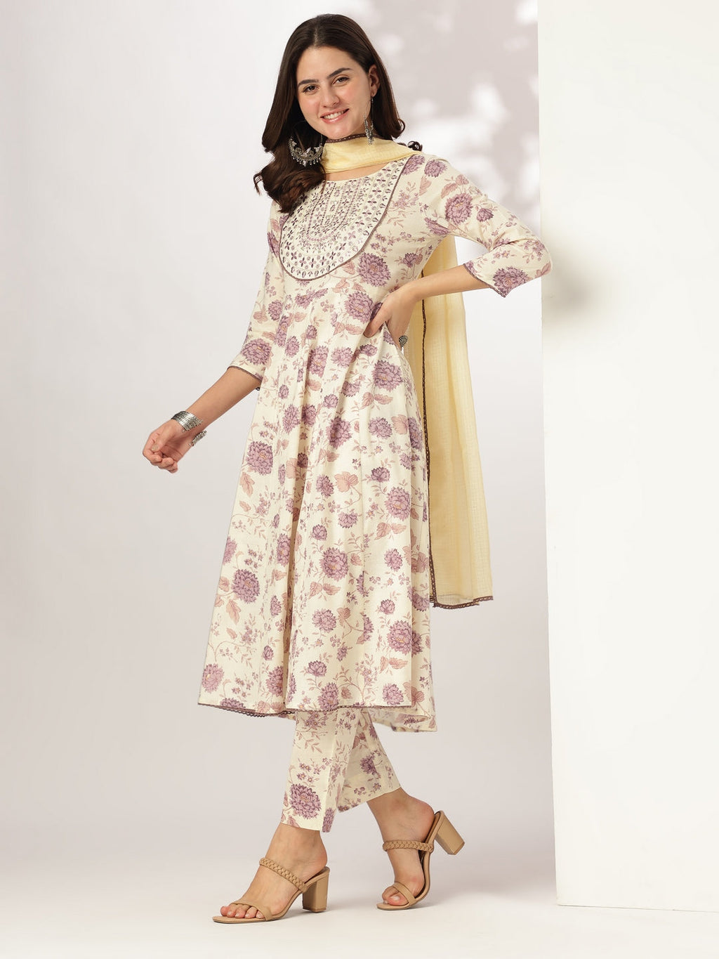Janasya Light Cotton Floral Anarkali Kurta Set - Distacart