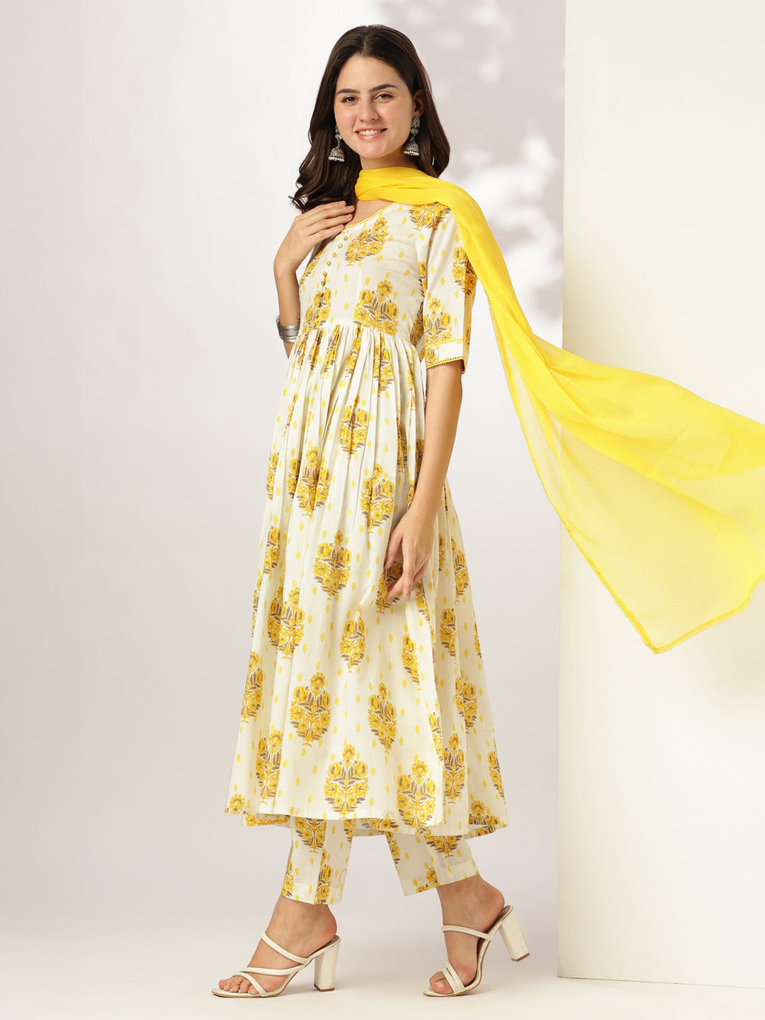 Janasya Light Cotton Floral A-Line Kurta Set - Distacart